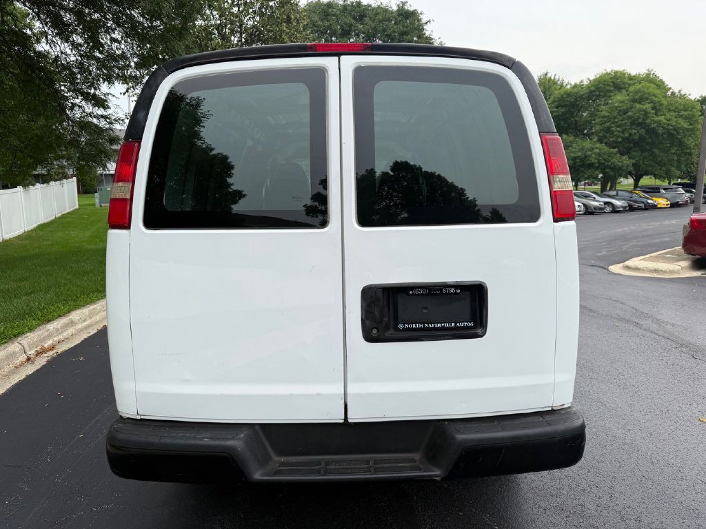 2015 Chevrolet Express Image 42