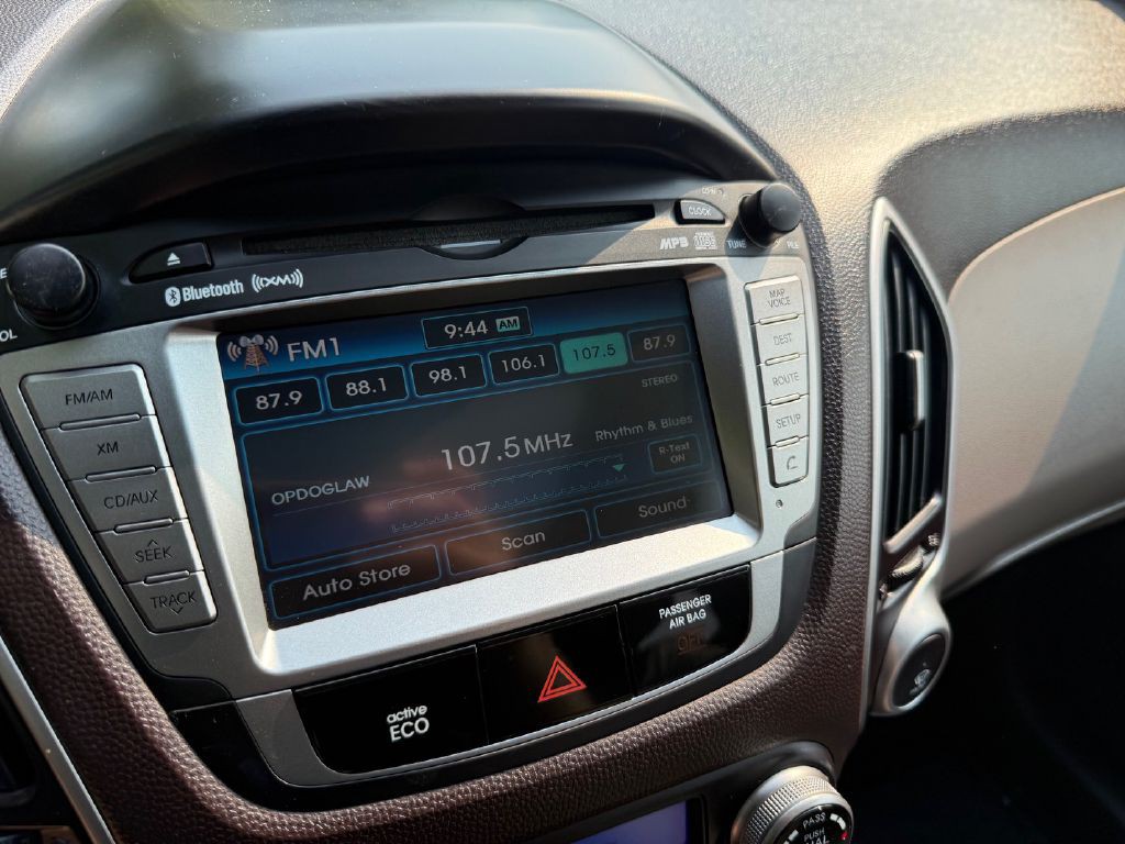 2012 Hyundai Tucson Image 15
