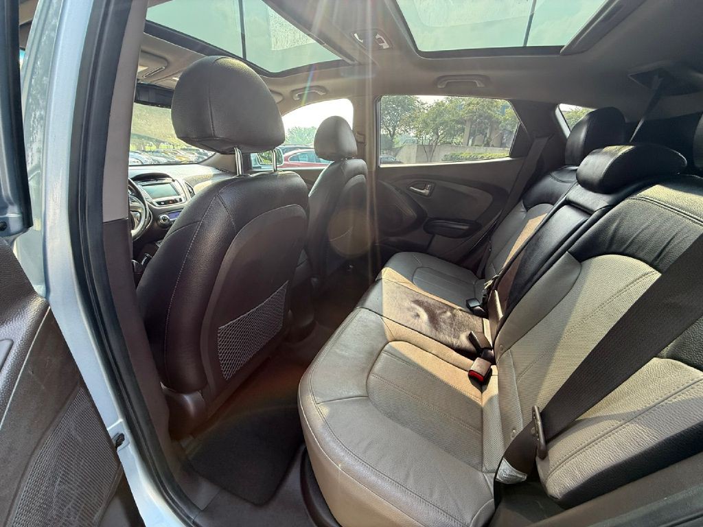2012 Hyundai Tucson Image 27