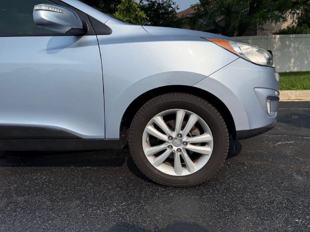 2012 Hyundai Tucson Image 40