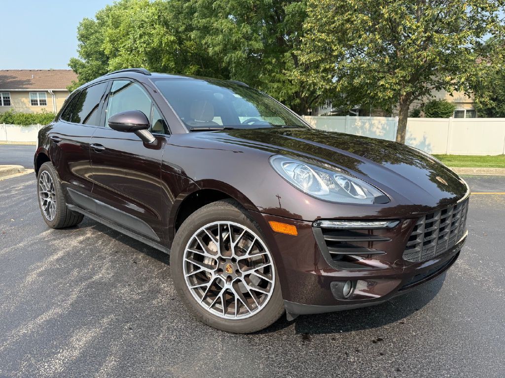 2018 Porsche Macan Image 2