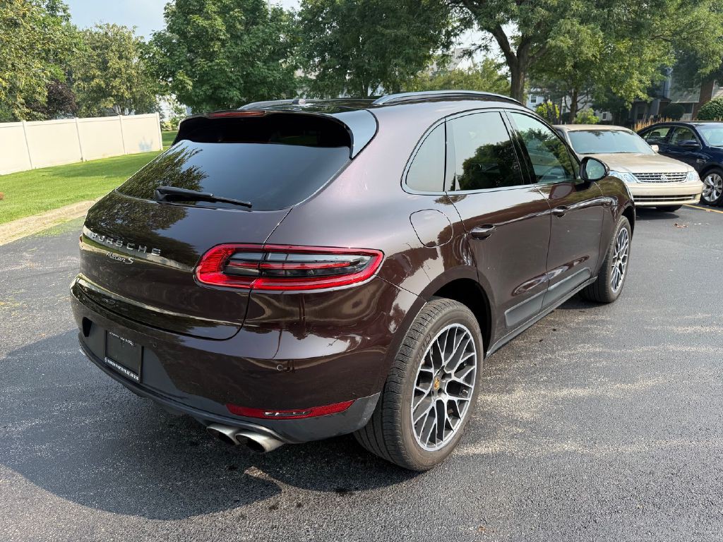 2018 Porsche Macan Image 47