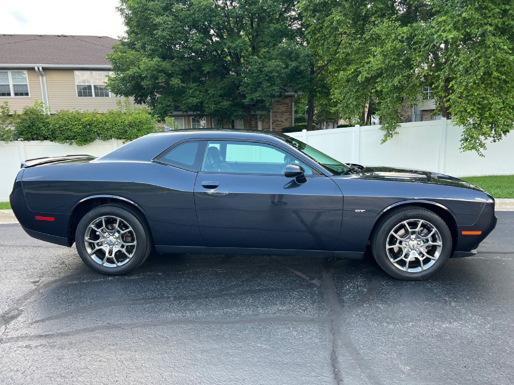 2017 Dodge Challenger Image 4