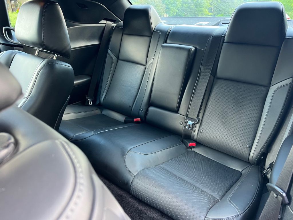 2017 Dodge Challenger Image 26
