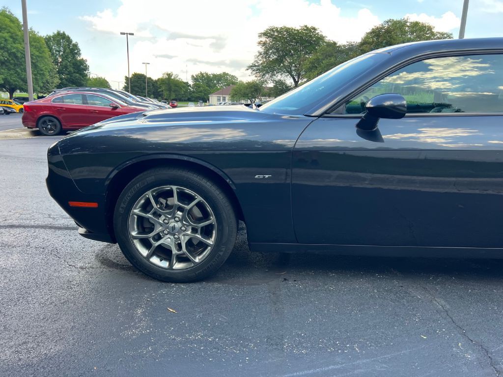 2017 Dodge Challenger Image 45