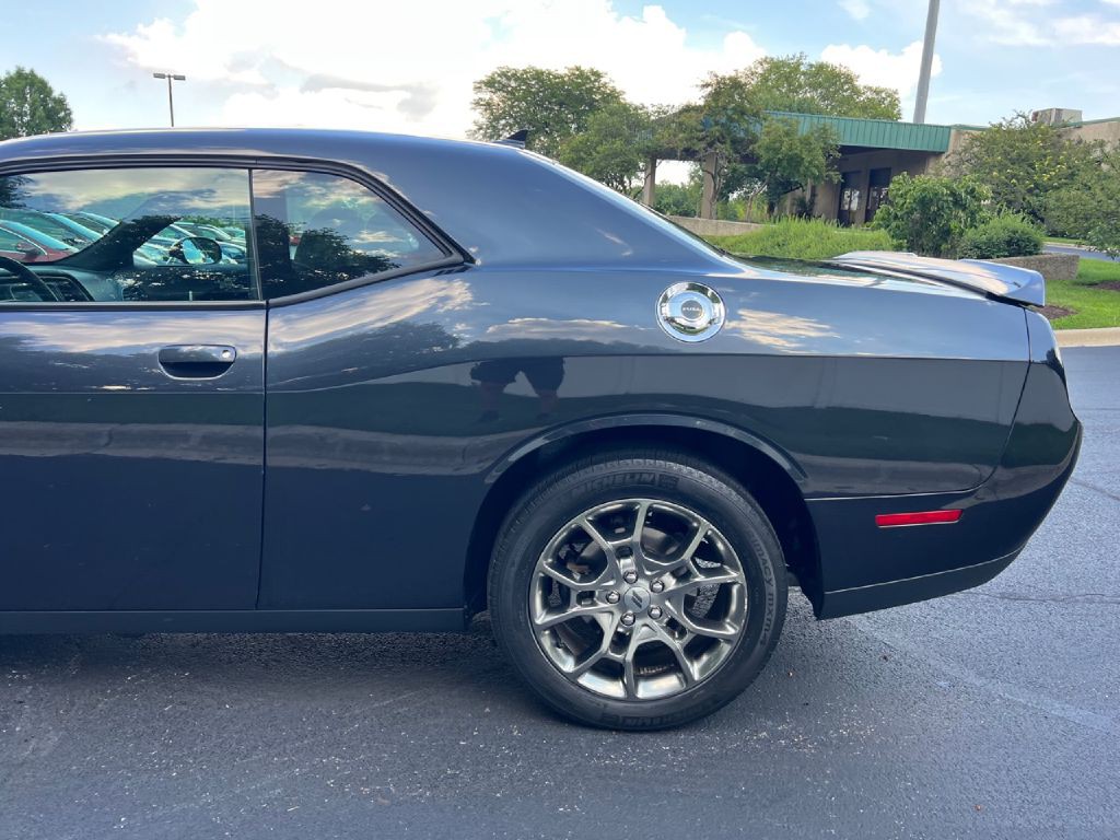 2017 Dodge Challenger Image 46