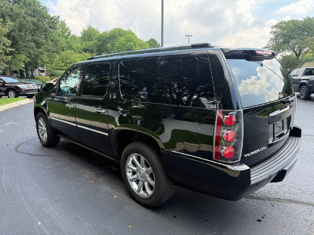 2011 GMC Yukon Image 7