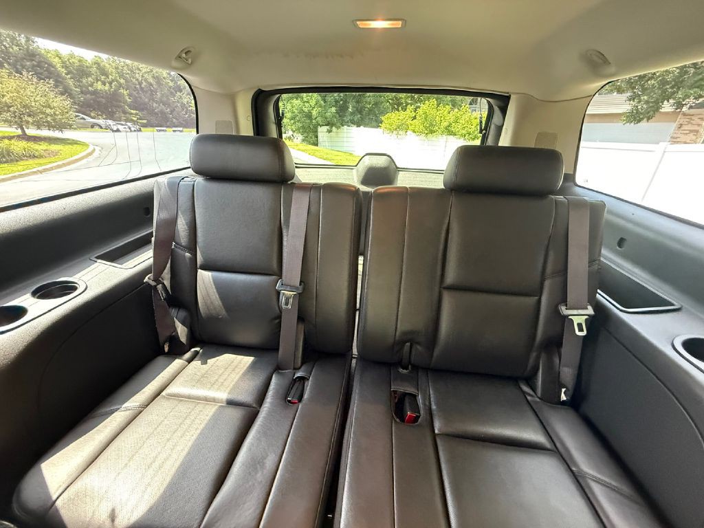 2011 GMC Yukon Image 30