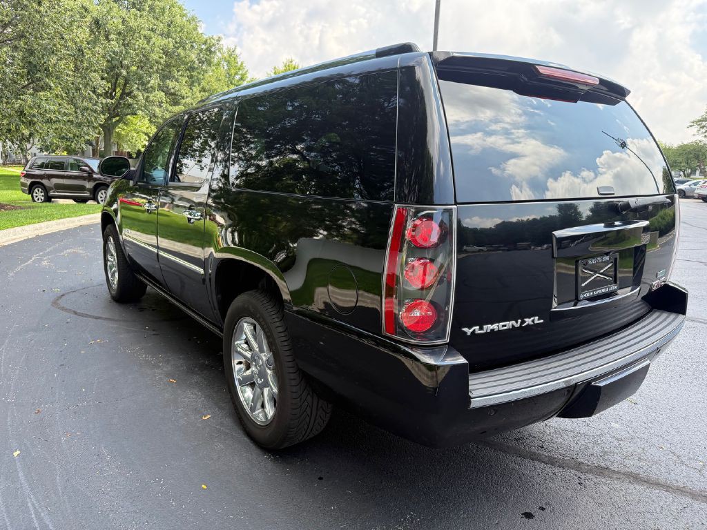 2011 GMC Yukon Image 46