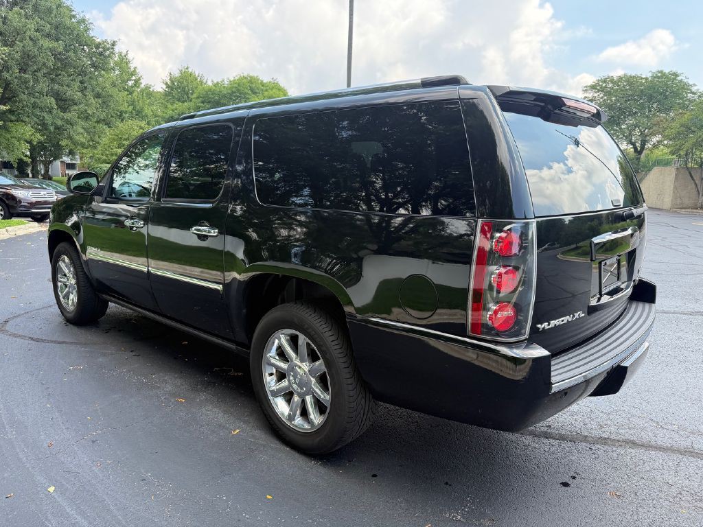 2011 GMC Yukon Image 54