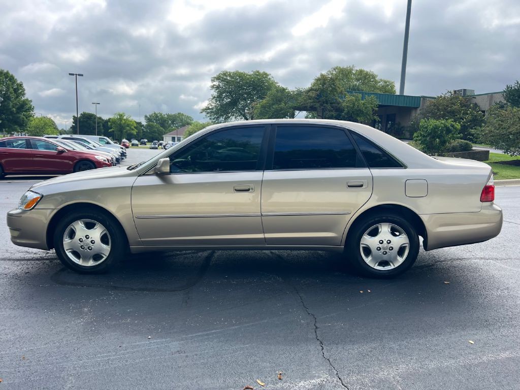 2004 Toyota Avalon Image 9