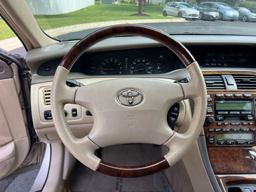 2004 Toyota Avalon Image 30