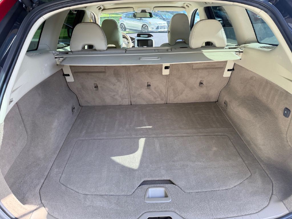 2010 Volvo XC60 Image 30