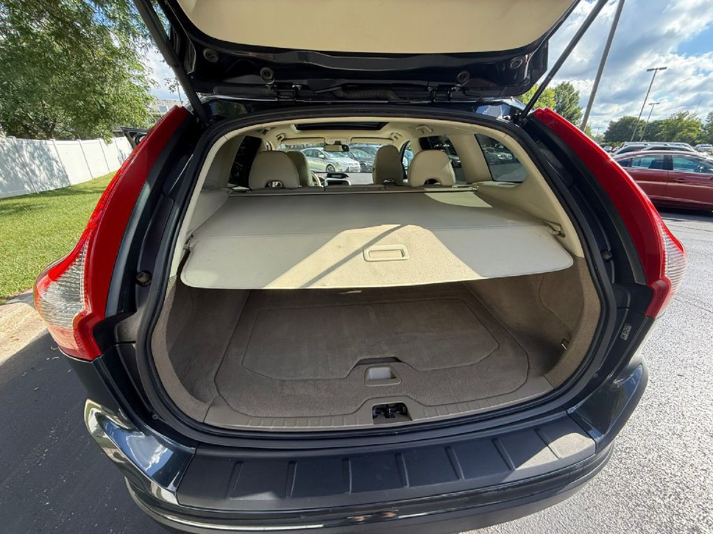 2010 Volvo XC60 Image 31