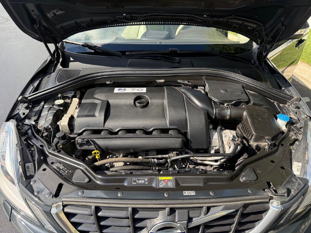 2010 Volvo XC60 Image 36