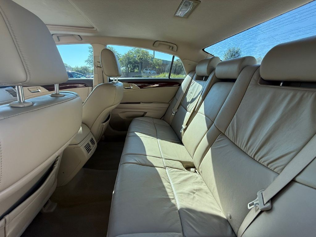 2010 Toyota Avalon Image 28