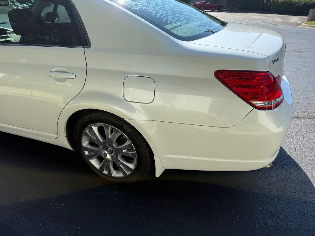 2010 Toyota Avalon Image 41