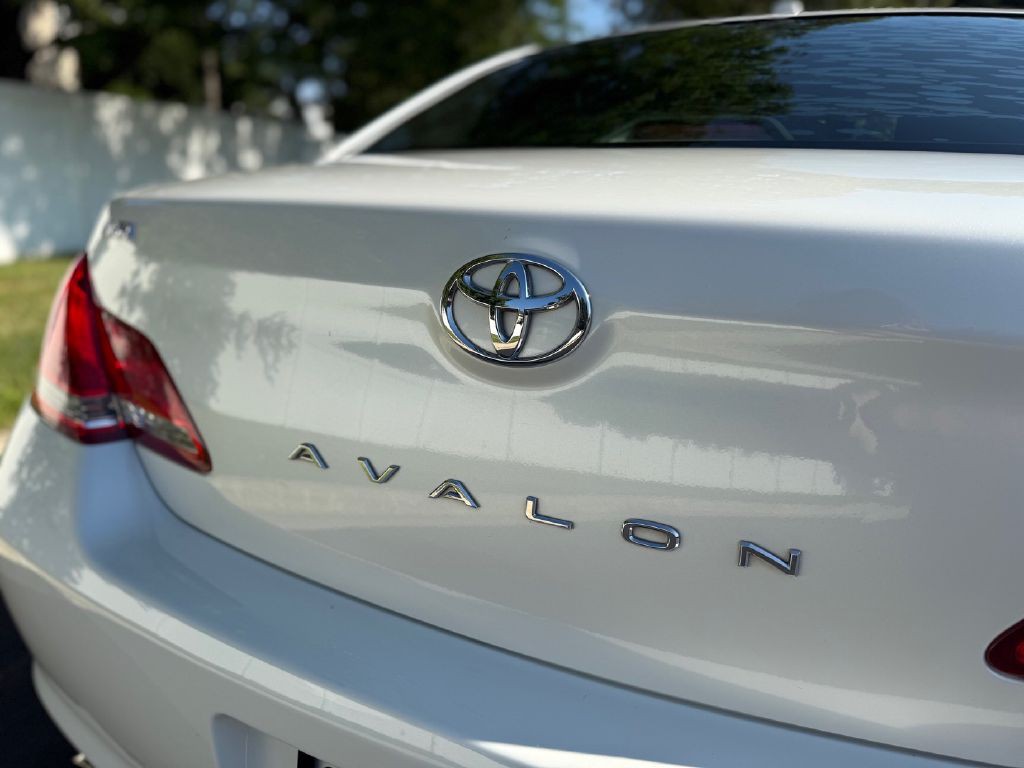 2010 Toyota Avalon Image 42