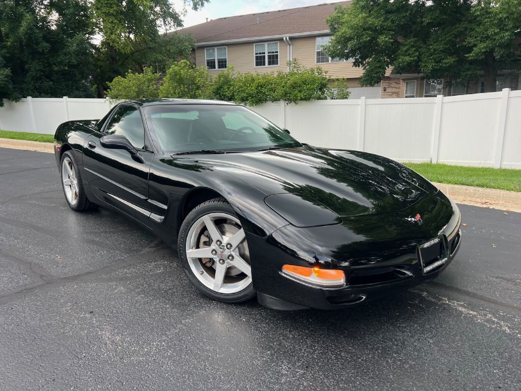 2004 Chevrolet Corvette Image 1