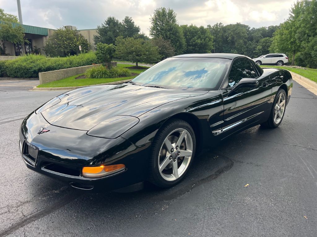 2004 Chevrolet Corvette Image 11