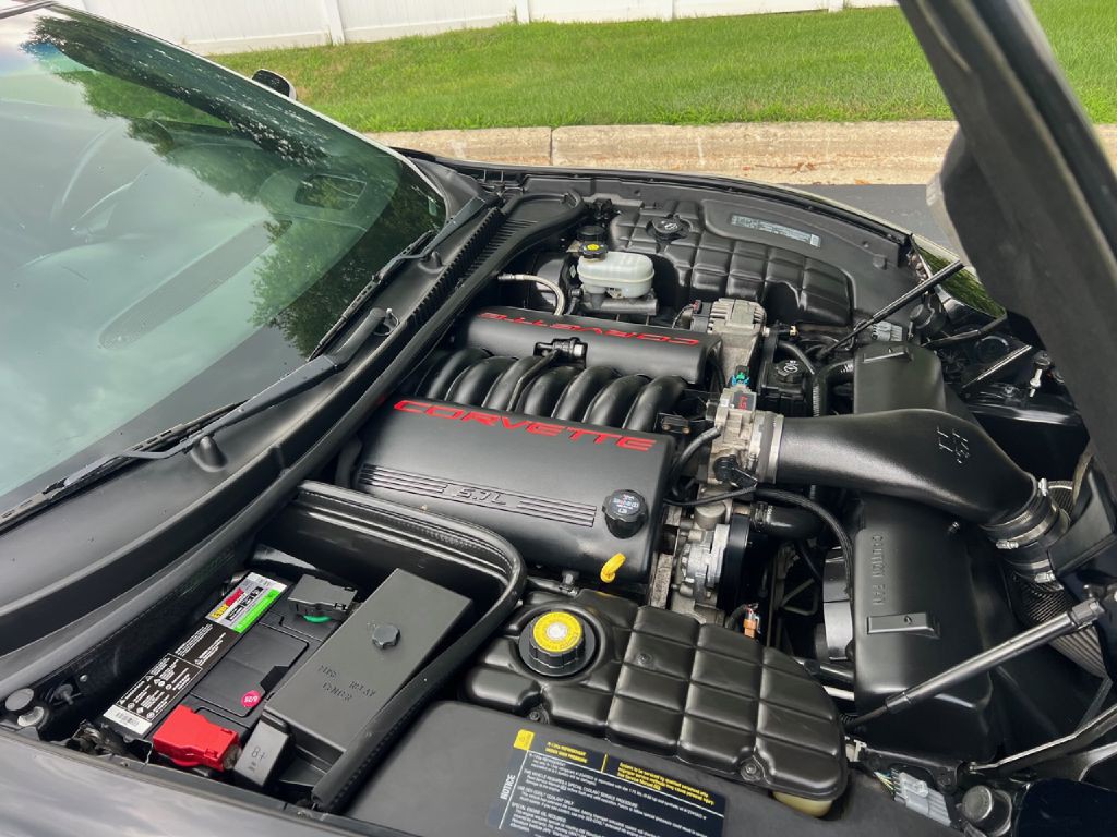2004 Chevrolet Corvette Image 23