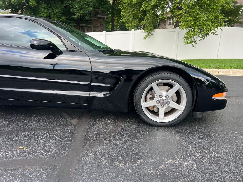 2004 Chevrolet Corvette Image 42