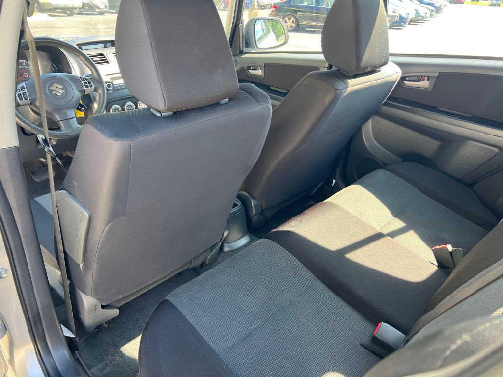 2008 Suzuki SX4 Image 13
