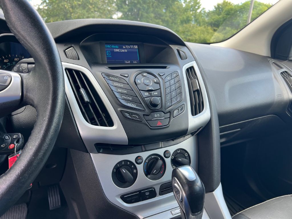 2014 Ford Focus Image 19