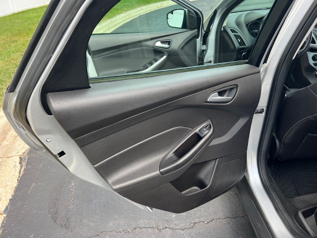 2014 Ford Focus Image 28