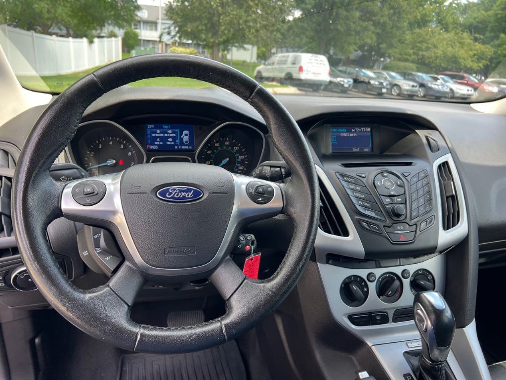 2014 Ford Focus Image 34
