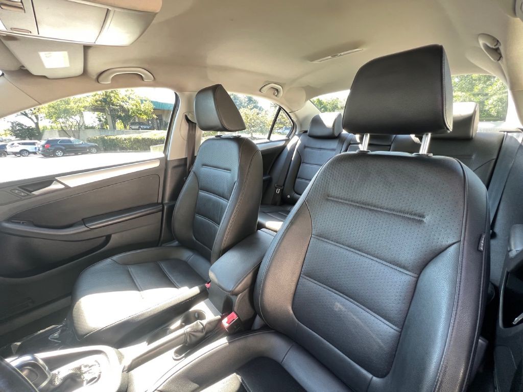 2013 Volkswagen Jetta Image 15