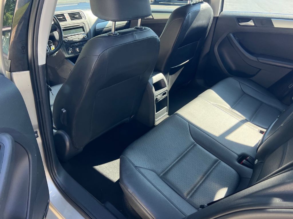 2013 Volkswagen Jetta Image 22