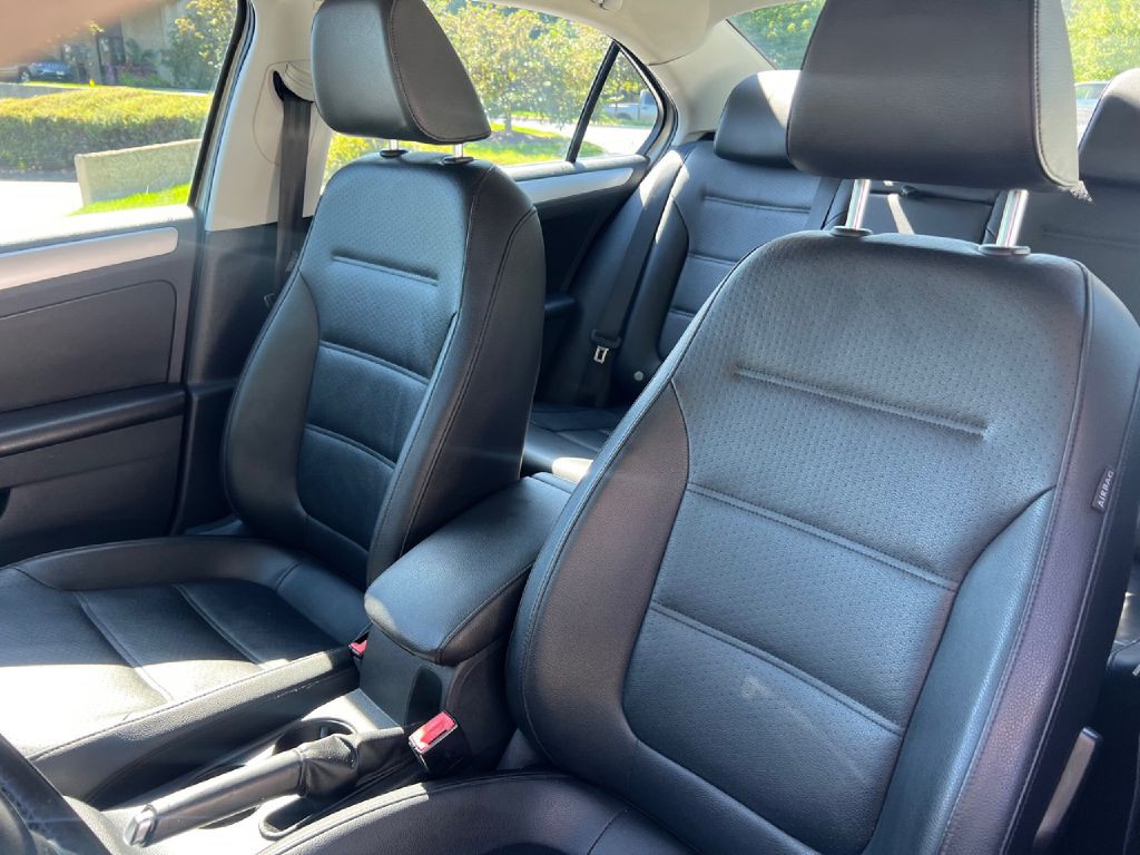 2013 Volkswagen Jetta Image 26