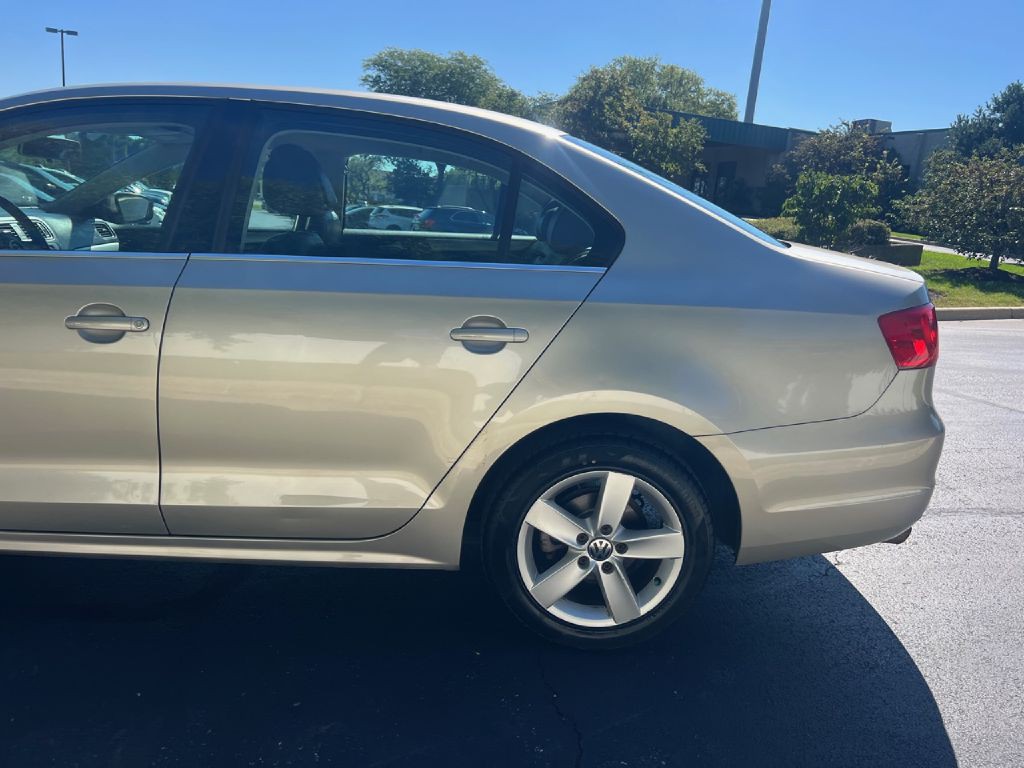2013 Volkswagen Jetta Image 36