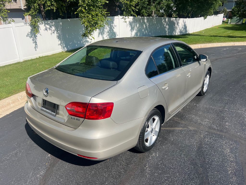 2013 Volkswagen Jetta Image 42