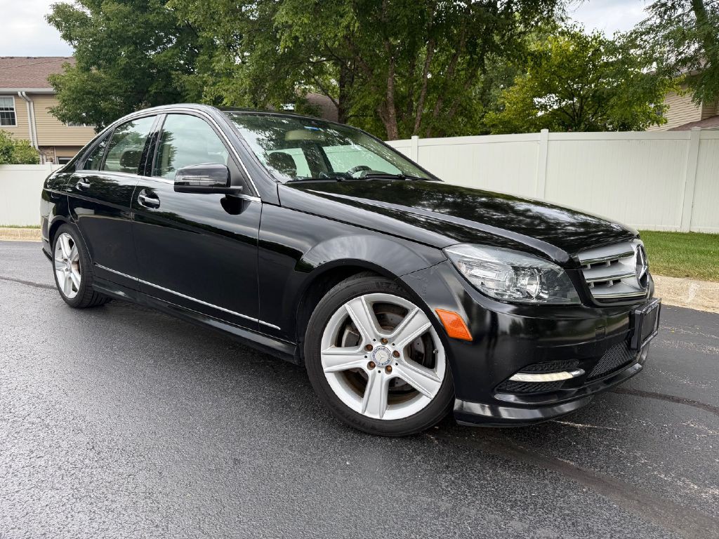 2011 Mercedes-Benz C-Class Image 1