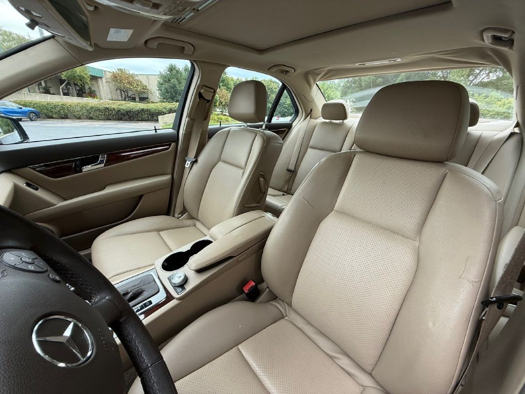 2011 Mercedes-Benz C-Class Image 14