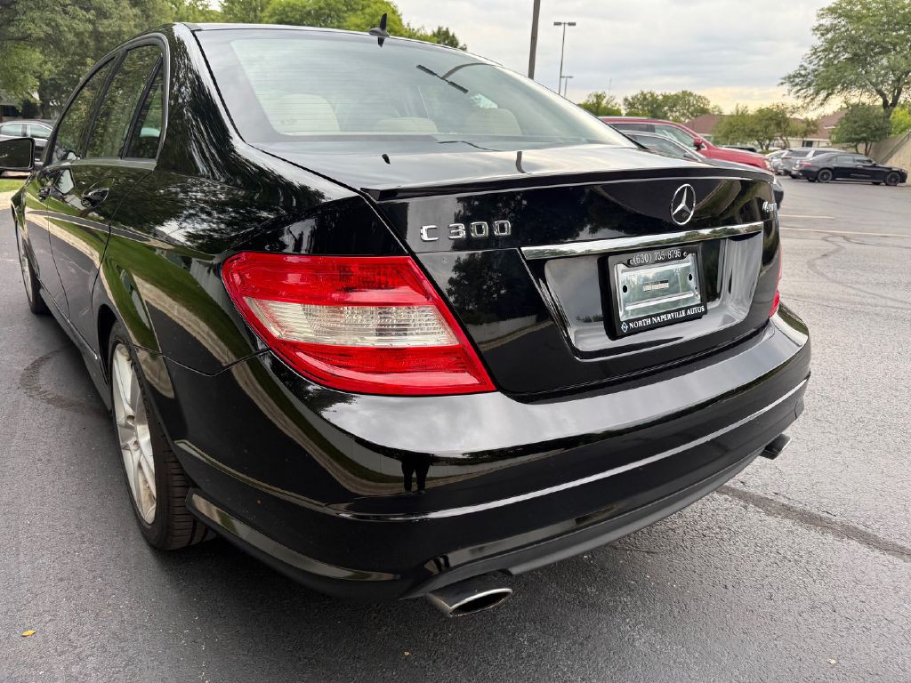 2011 Mercedes-Benz C-Class Image 37