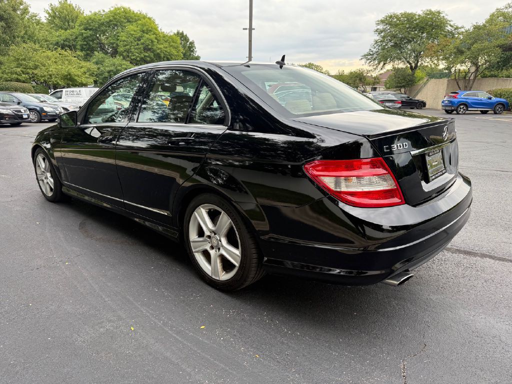 2011 Mercedes-Benz C-Class Image 42