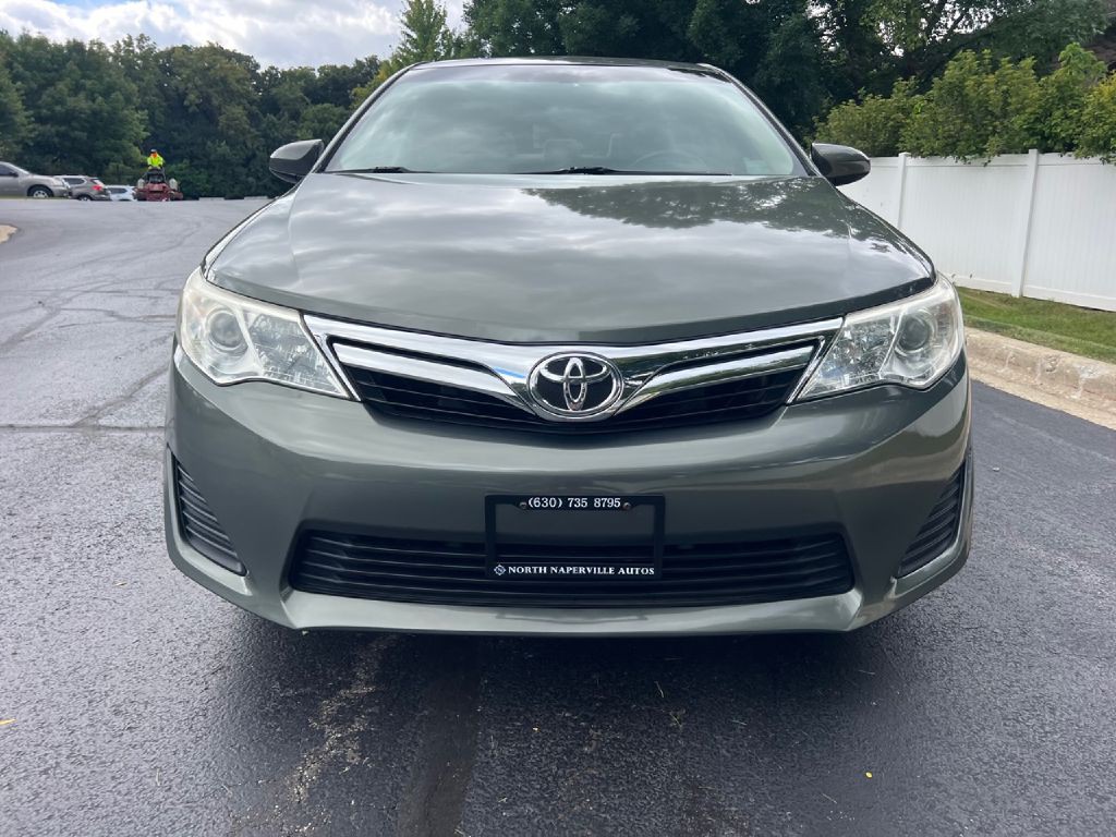 2013 Toyota Camry Image 11