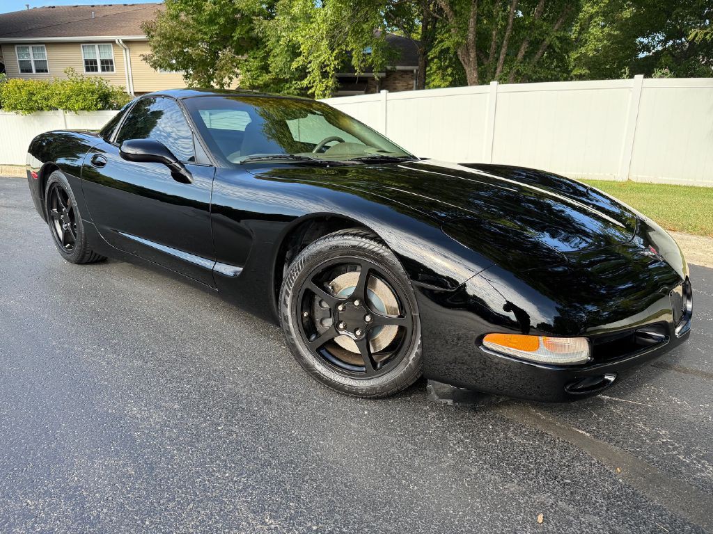 2004 Chevrolet Corvette Image 1