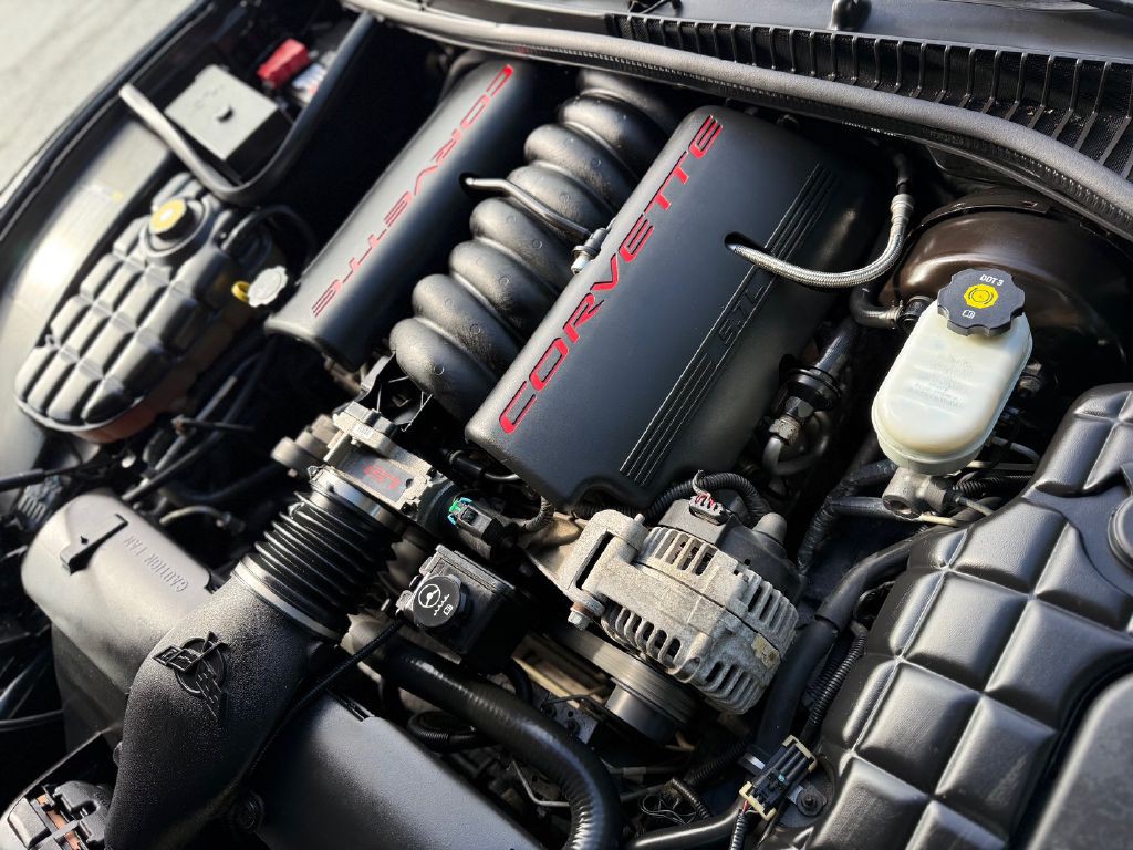 2004 Chevrolet Corvette Image 29