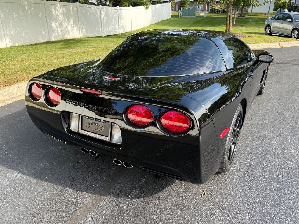 2004 Chevrolet Corvette Image 39