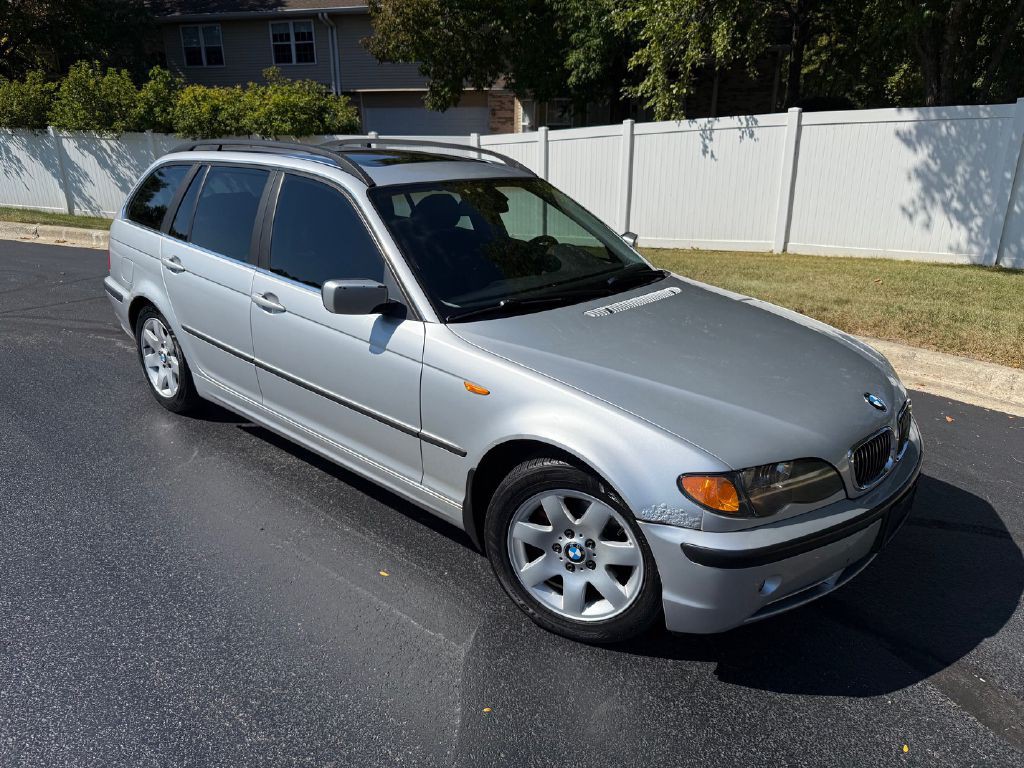 2003 BMW 3 Series Image 2