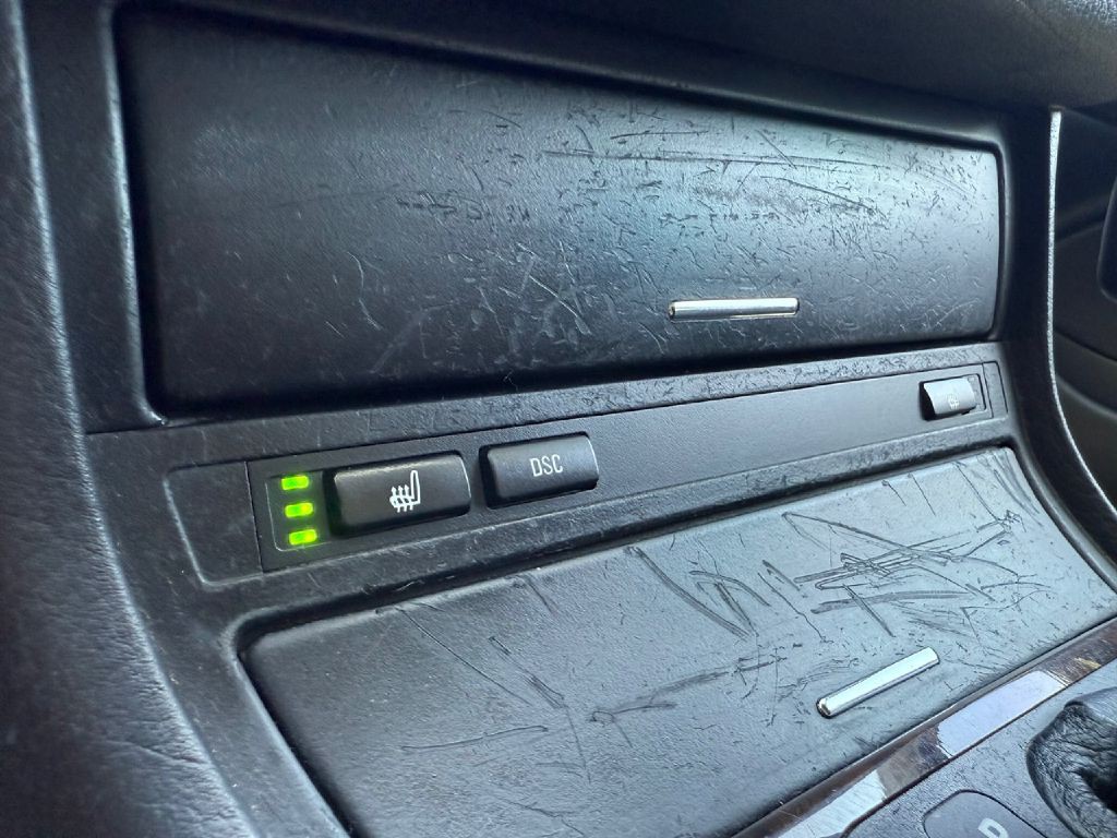2003 BMW 3 Series Image 19