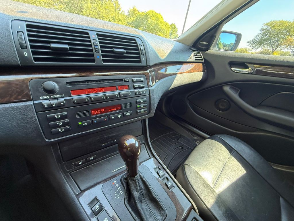 2003 BMW 3 Series Image 20