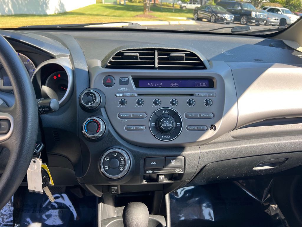 2012 Honda Fit Image 31