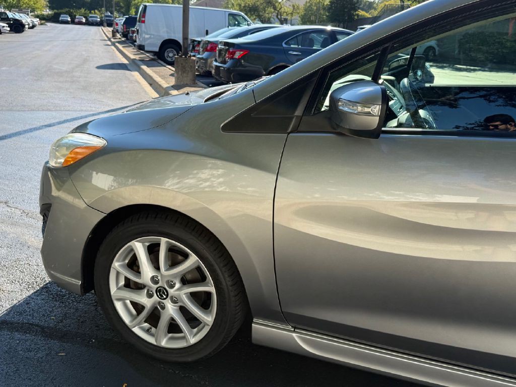 2014 Mazda Mazda5 Image 36