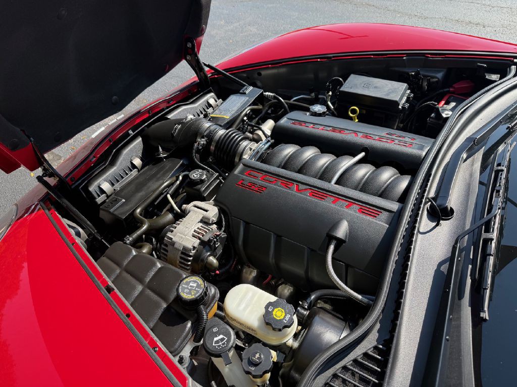 2005 Chevrolet Corvette Image 31