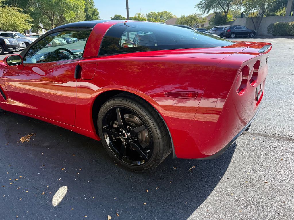 2005 Chevrolet Corvette Image 33